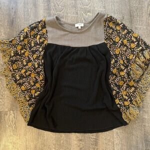 Umgee Women's Floral Sleeved Blouse Tan Black Ruffled Bell Sleeve Size Small